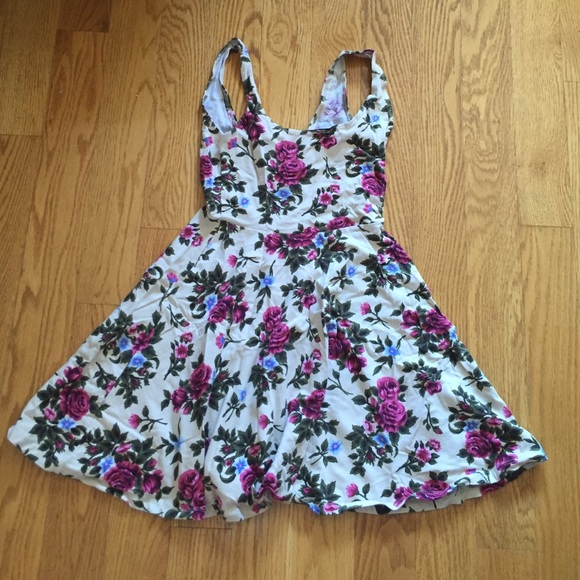 Floral skater dress size small