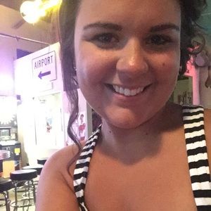 Meet your Posher, Brittney