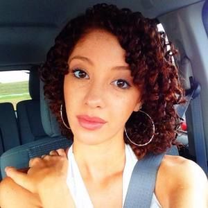 Meet your Posher, Nadia