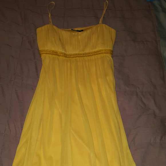 Woman's yellow dress L