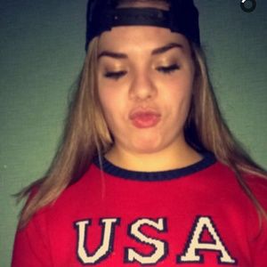 Meet your Posher, Haylee