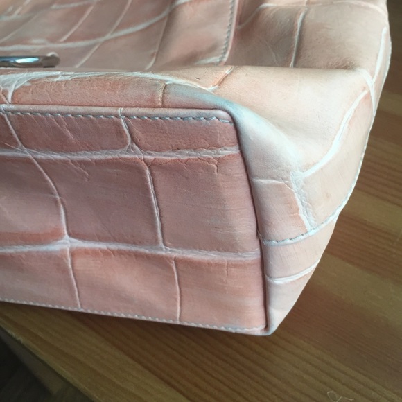 Dooney and Bourke coral bag - Picture 4 of 4