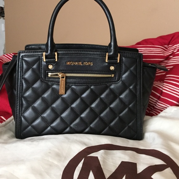 💥🚫SOLD🚫💯% Authentic MK BAG. SUPER SALE!! - Picture 2 of 3