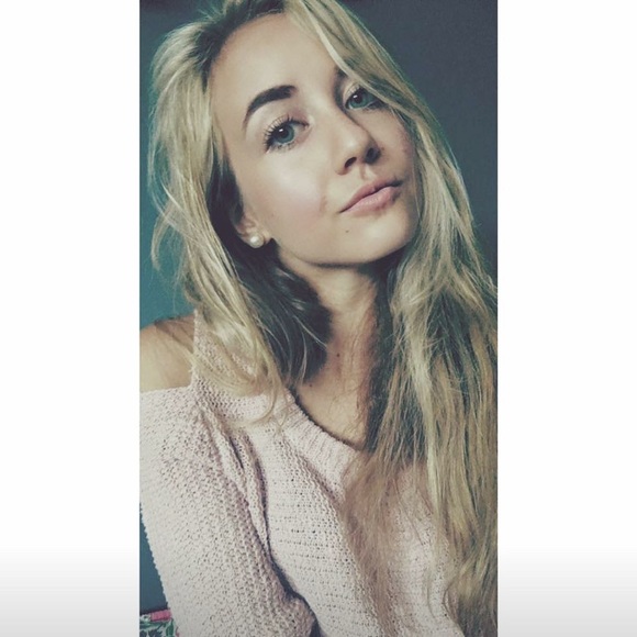 Meet your Posher, Kamila - Picture 1 of 1