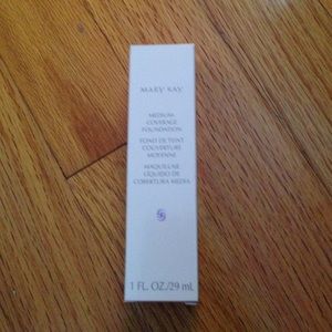 Mary Kay Medium Coverage Foundation Beige 404