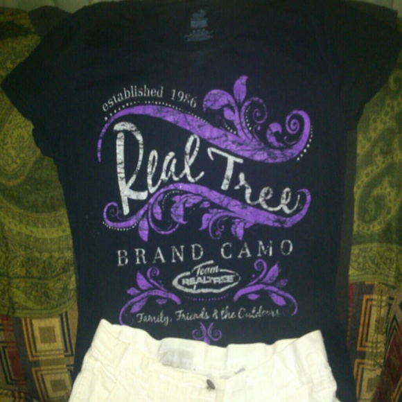 Tee - Picture 2 of 3