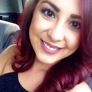 Meet your Posher, Gabriela