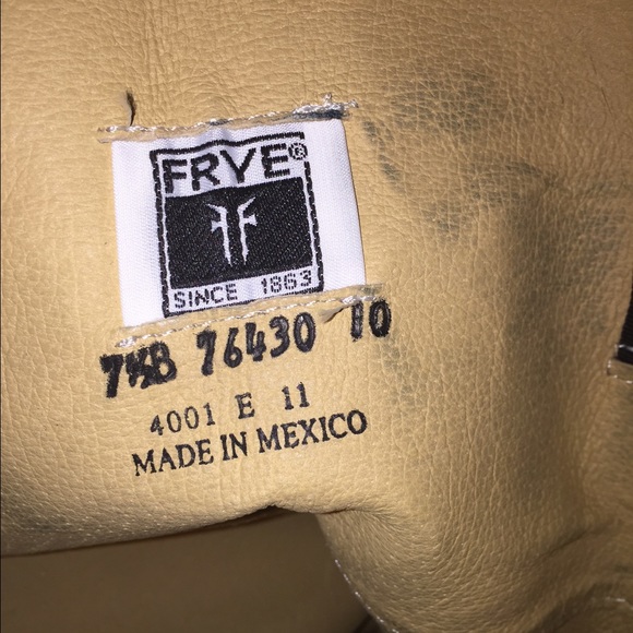frye Melissa button zip boot - Picture 4 of 4