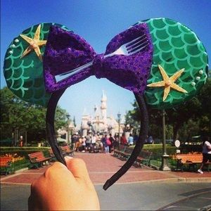 Meet your Posher, Claudia