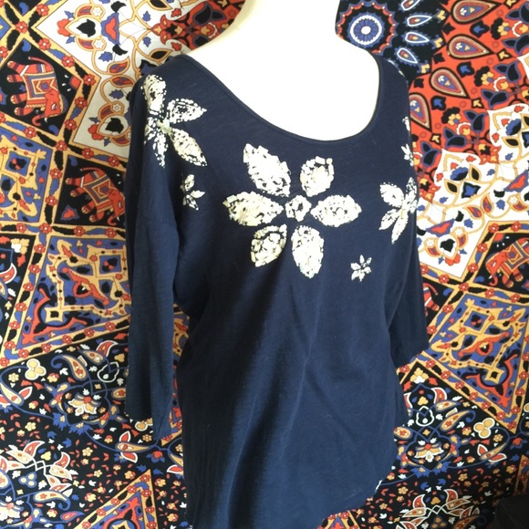 Lucky Brand Flowy 3/4 sleeve Top size S-M
