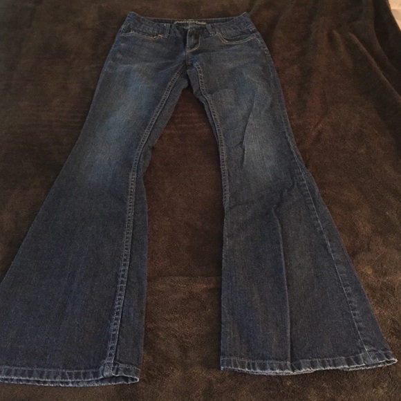 American Eagle flared jeans