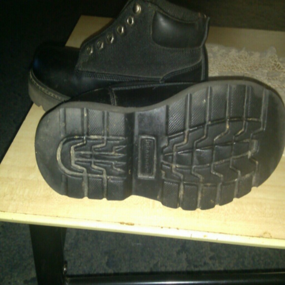 Boots - Picture 2 of 4