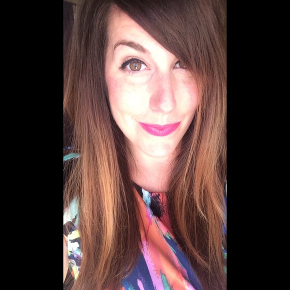 Meet your Posher, Caitlin