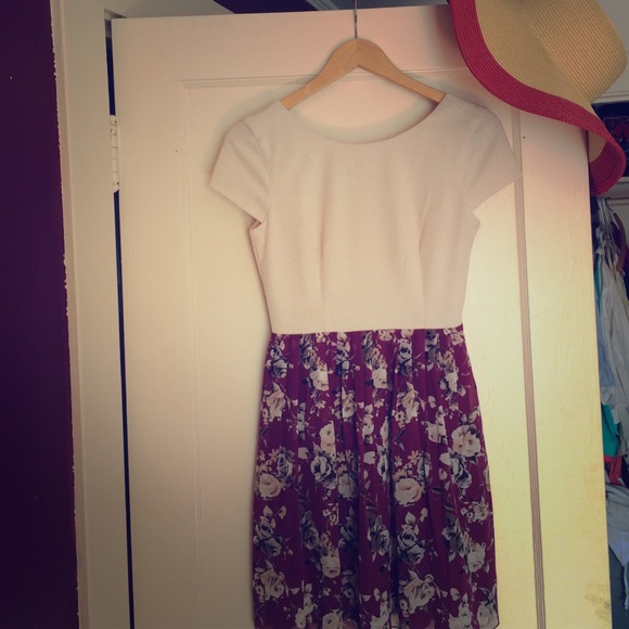 Capped sleeve sundress