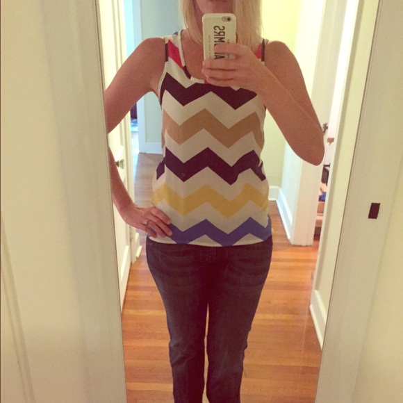 Multi color chevron print high low tank