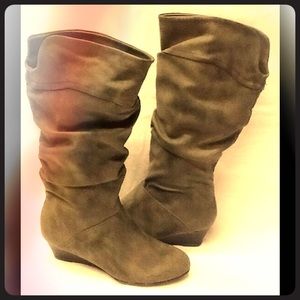 Super Cute Suede Semi-Slouch Wedge Heel Boot