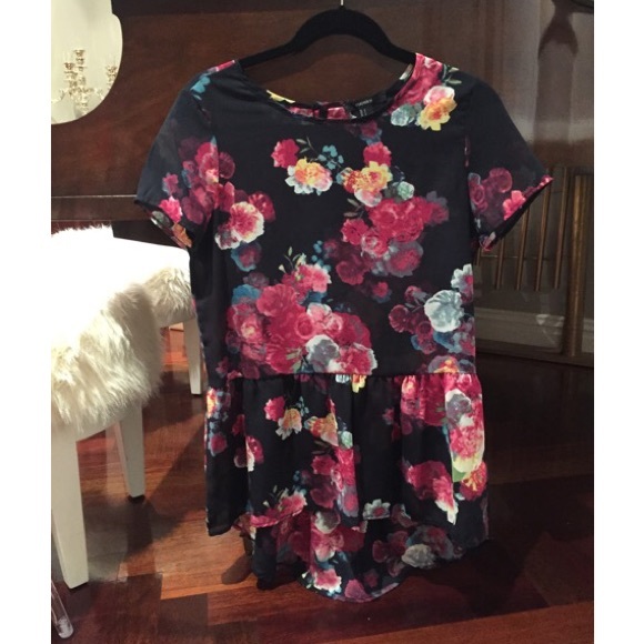 Forever 21 floral print top