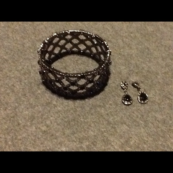 Black bracelet and earring set