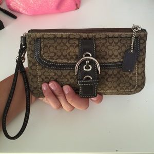 Coach wristlet SOLD