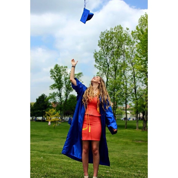 Meet Your Posher!! - Picture 2 of 3