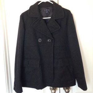 1 HOUR SALE!!! Gap peacoat worn once. Fully lined!