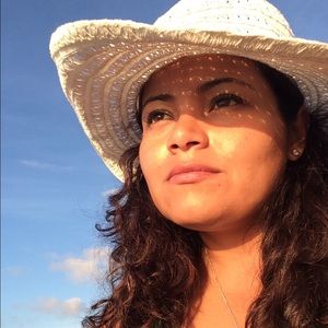 Meet your Posher, Sandra