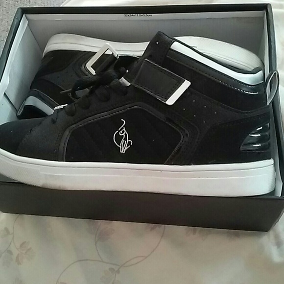 Woman sneakers
