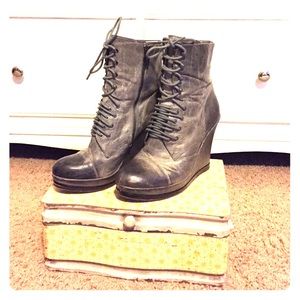 Grey vintage distressed combats