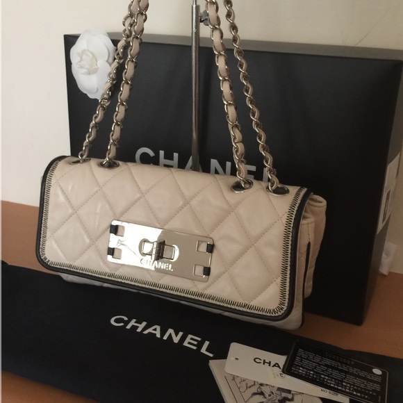 SOLD ELSEWHERE Gorgeous authentic CHANEL - Picture 2 of 4