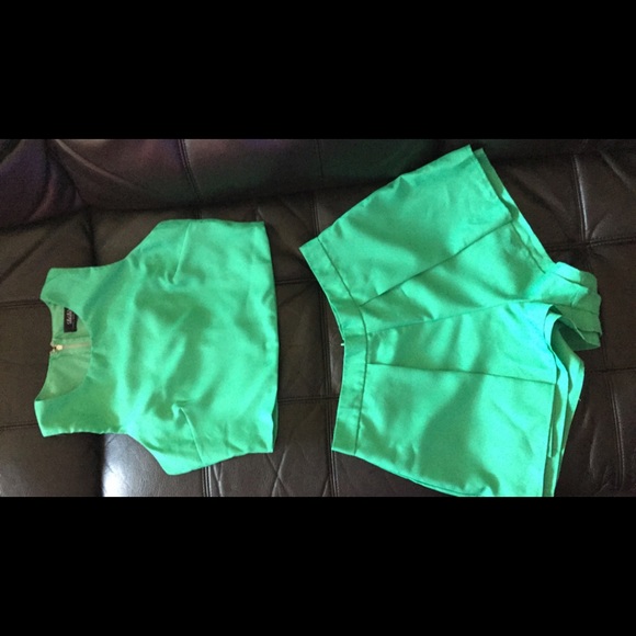 Lulu's 2 piece matching crop top and shorts