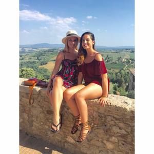 Meet your Posher, Marie