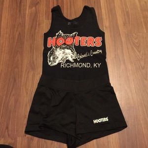 Black hooters uniform