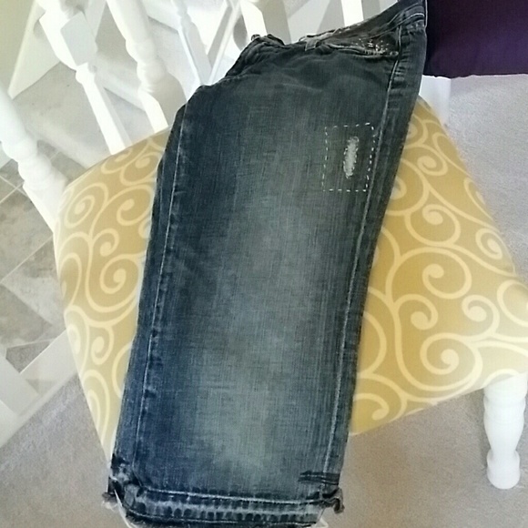 Capris - Picture 4 of 4