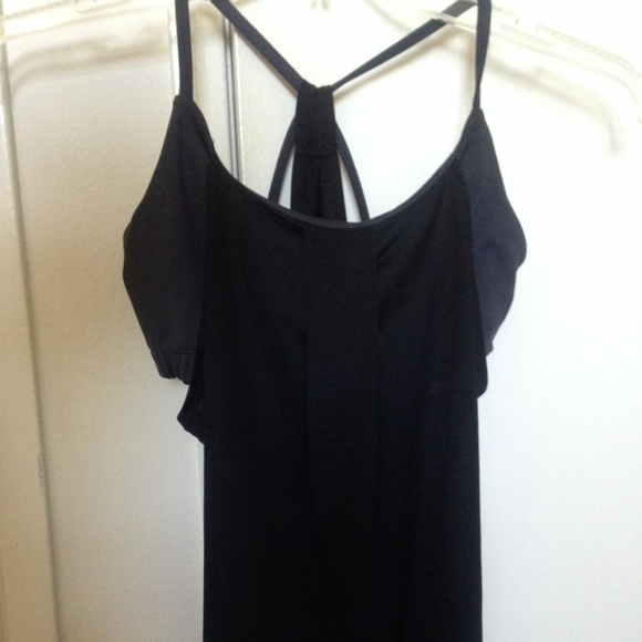 Old navy workout top! Built in sports bra!