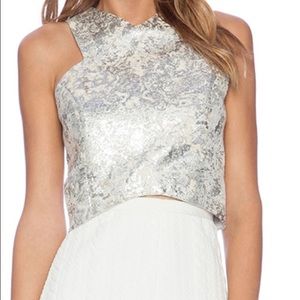 Line and dot sliver crop top