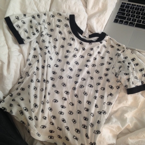 💘Brandy Melville eye top💘