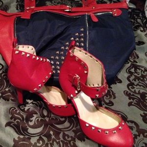 Size 12 NWT torrid heels and bag shown in picture