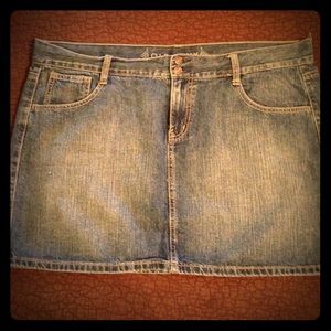 Old Navy Mid-Length Denim Skirt