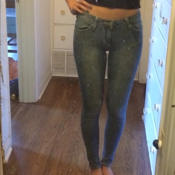 BDG ankle cigarette light wash jeans