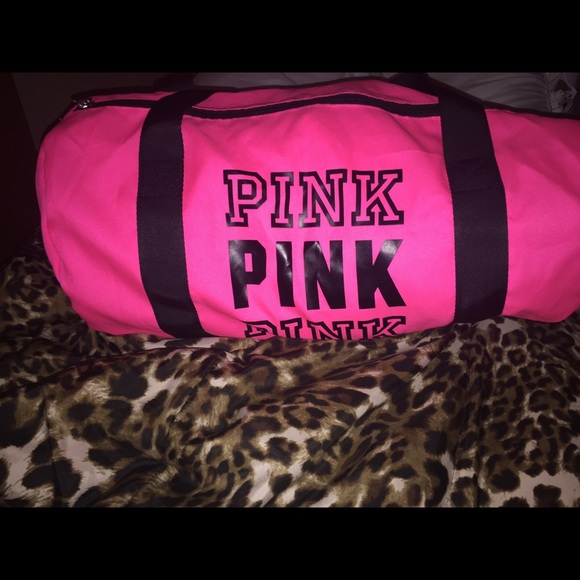 Vs duffle bag