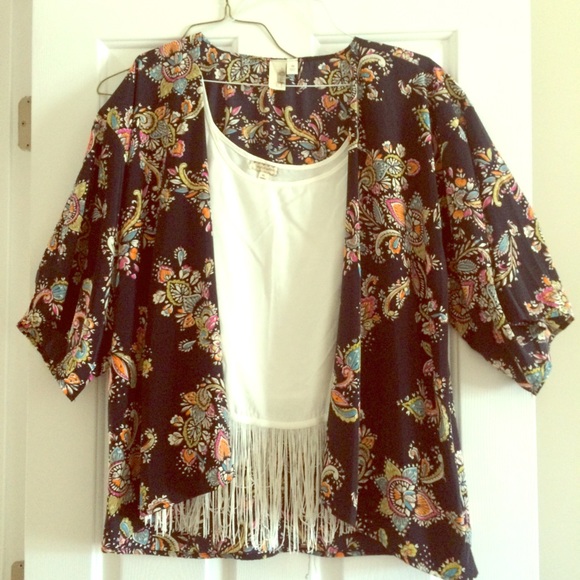 Flower Child Kimono - Picture 1 of 2