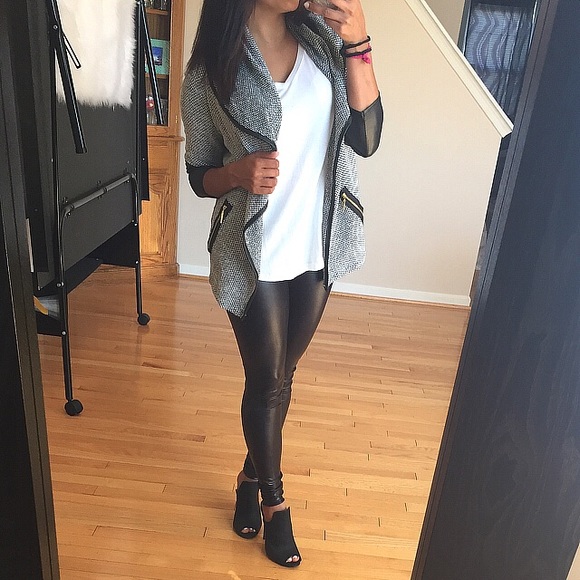 SOLD❌Tweed faux leather jacket - Picture 2 of 4