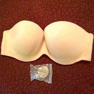 Victoria's Secret 38D Strapless Bra in Nude