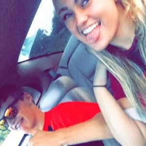 Meet your Posher, Cameron