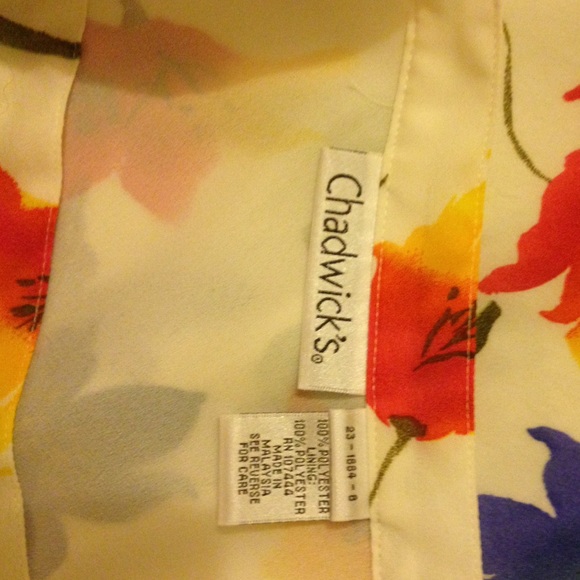 *HOST PiCK*  Cute & flirty multi colored skirt - Picture 3 of 3