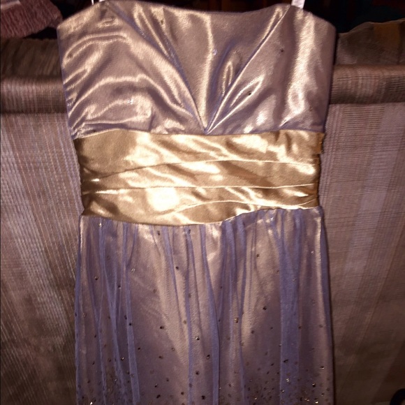 Classy gold dress 💛