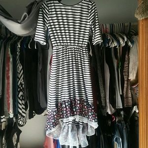 Striped dress! With fleural trim