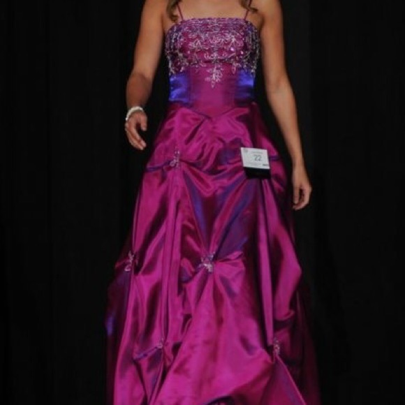 Pageant/Prom dress 💜