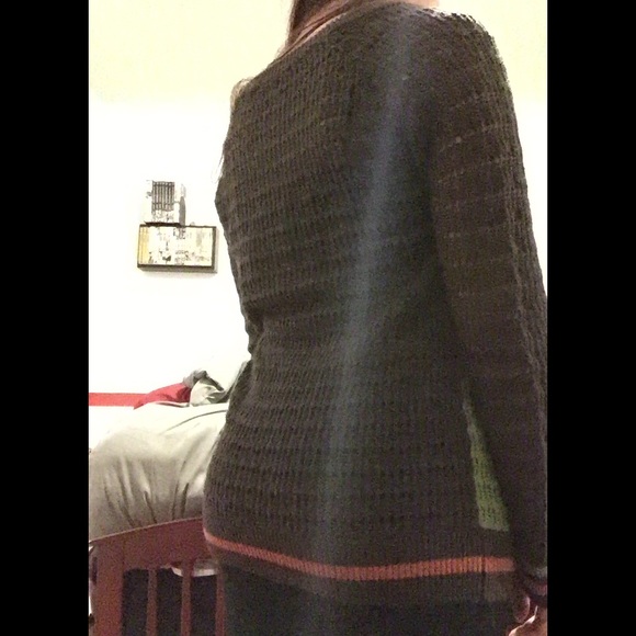 Long Color-Block Sweater - Picture 2 of 2