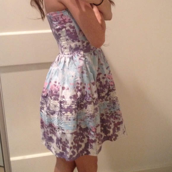 Kimchi Blue little dress ! - Picture 2 of 2